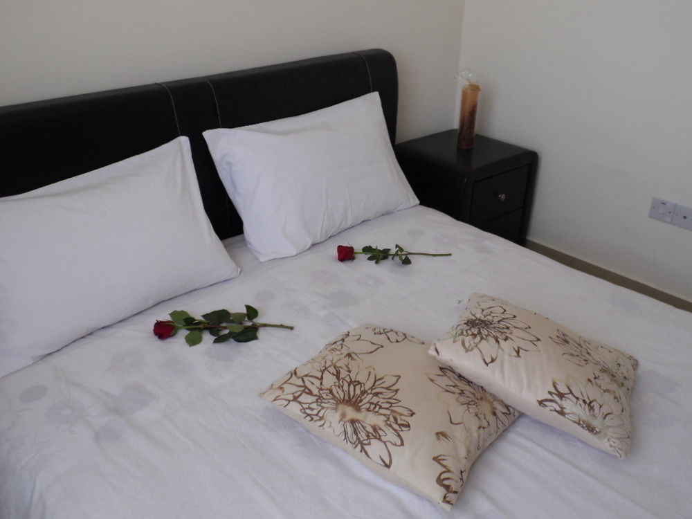 Adriana Holiday Resort Paphos Buitenkant foto