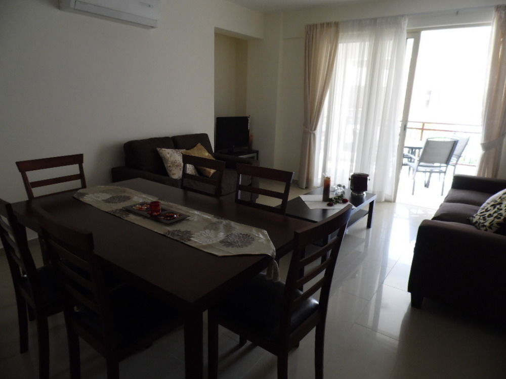 Adriana Holiday Resort Paphos Buitenkant foto