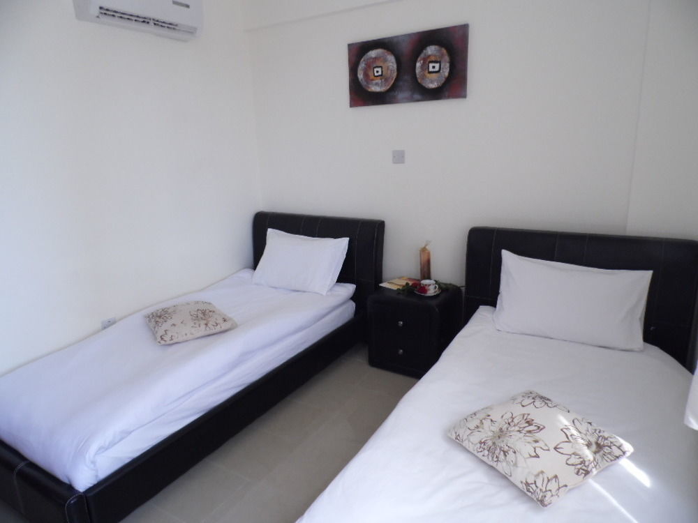 Adriana Holiday Resort Paphos Buitenkant foto